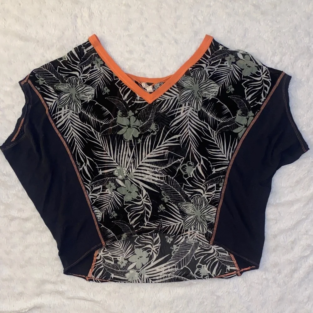 We The Free Black Green & Orange Floral Flowy Short Sleeve Top - Picture 1 of 6
